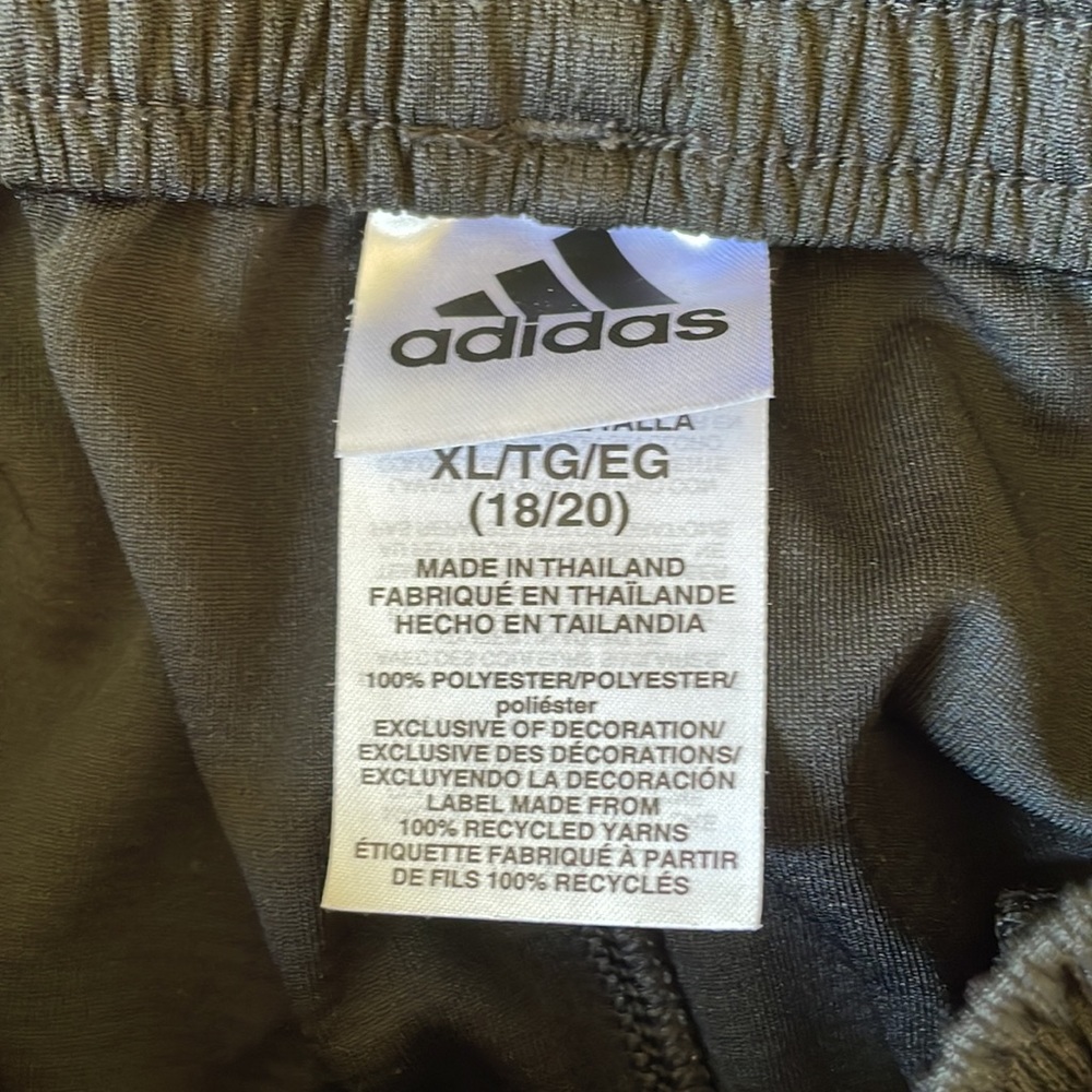 adidas shorts - Picture 3 of 3